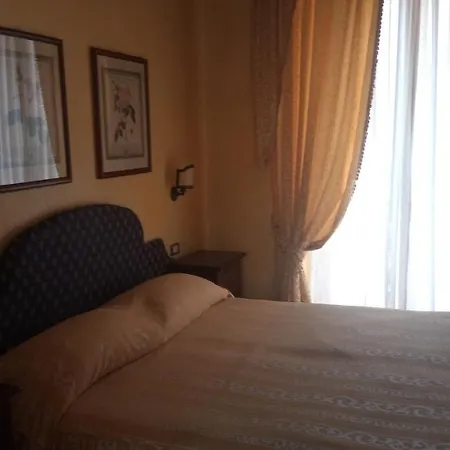 Aparthotel Garda Sol & 3*